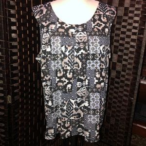 Sleeveless black and gray print top size XL